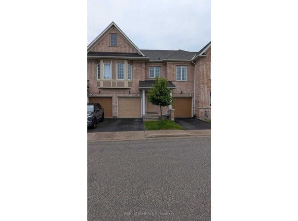 24 - 770 Othello Court, Mississauga, Ontario L5W1Y2