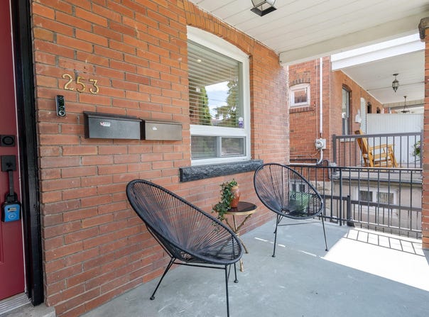 263 McRoberts Ave, Toronto, Ontario M6E 4P3