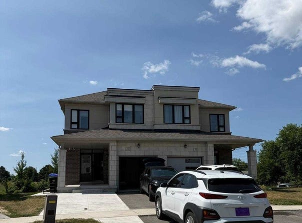 74 Westlake Crescent, Bradford West Gwillimbury, Ontario L3Z4K4