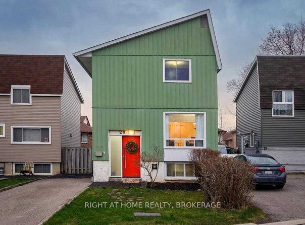 20 Homeland Court, Brampton, Ontario L6S1R8