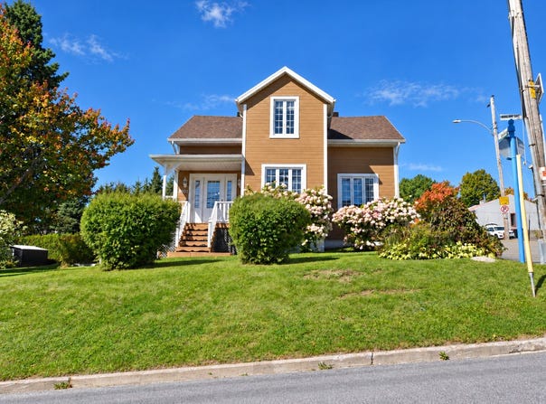 3507 Av. Royale, Saint-Ferréol-les-Neiges, Quebec G0A3R0