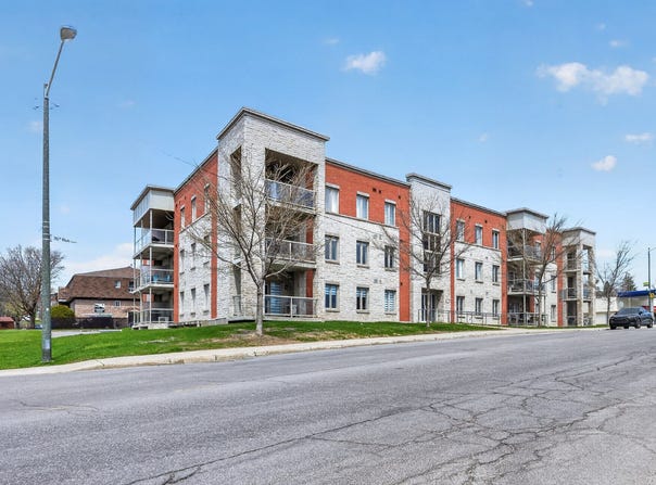 565 76e Rue O., Charlesbourg, Quebec G1H4S5
