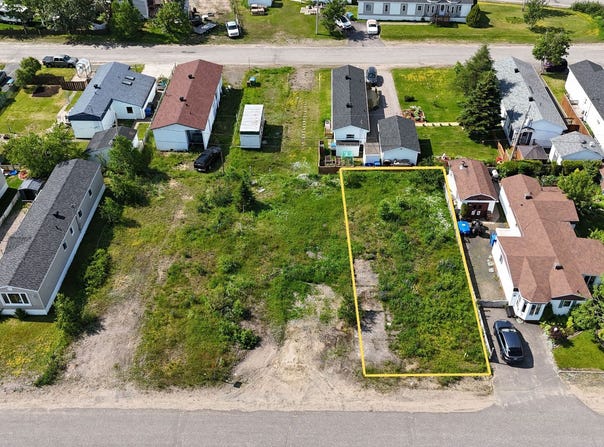 335 Rue Ambroise, Sept-Îles, QC G0G2B0, CA, Sept-Îles, Quebec G0G2B0