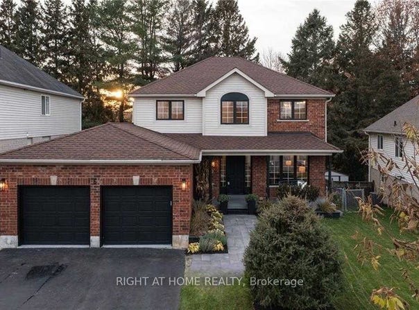 6 COUNTRY Lane, Barrie, Ontario L4N0E6