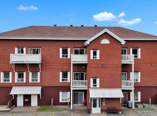 91 Rue de lÉvêché E., Rimouski, QC G5L1X7, CA, Rimouski, Quebec G5L1X7