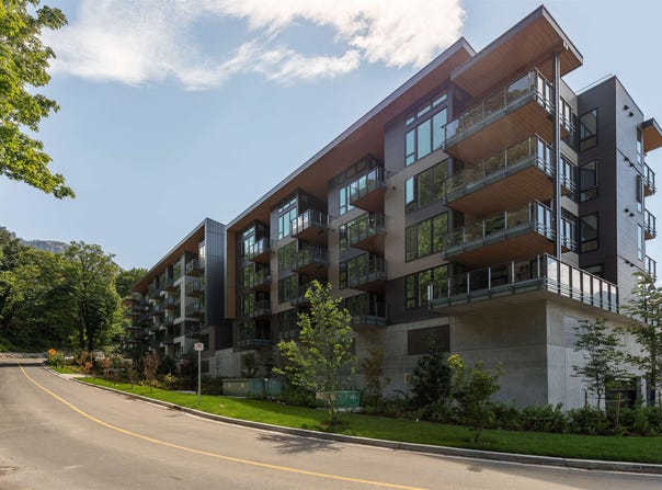 1506 Scott Crescent, Squamish, British Columbia V8B1G4