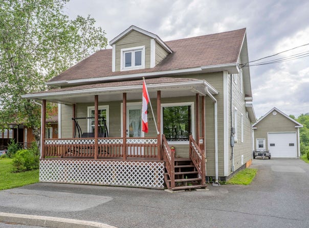 207 1re Avenue N., Saint-Gédéon-de-Beauce, QC G0M1T0, CA, Saint-Gédéon-de-Beauce, Quebec G0M1T0