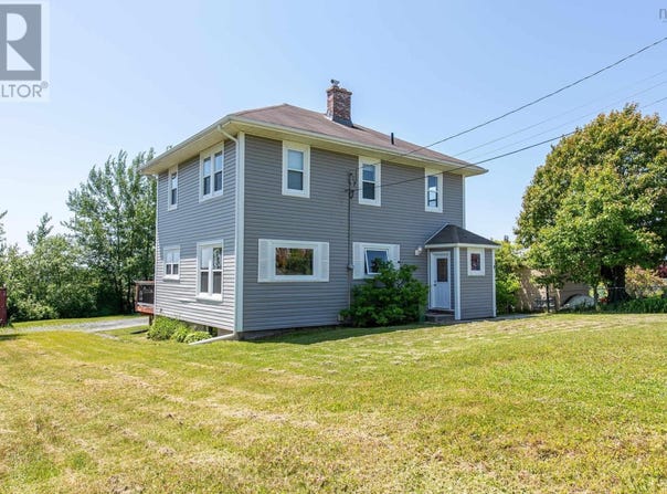 8 Woodside Avenue, Dartmouth, Nova Scotia B2W1B3