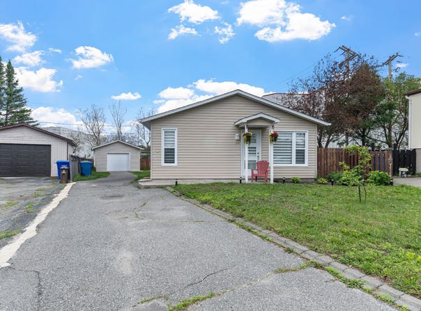23 Rue St-Jean, Val-dOr, QC J9P5R1, CA, Val-d'Or, Quebec J9P5R1