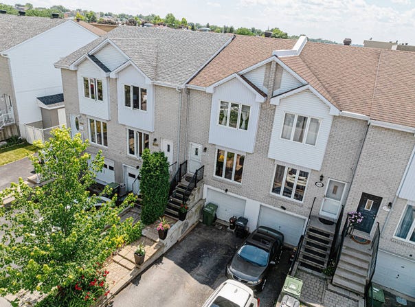 12504Z Rue DAlembert, Rivière-des-Prairies/Pointe-aux-Trembles, QC H1C2C4, CA, Rivière-des-Prairies/Pointe-aux-Trembles, Quebec H1C2C4