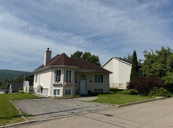 15 Rue Pierre-Bédard, La Malbaie, QC G5A1L2, CA, La Malbaie, Quebec G5A1L2