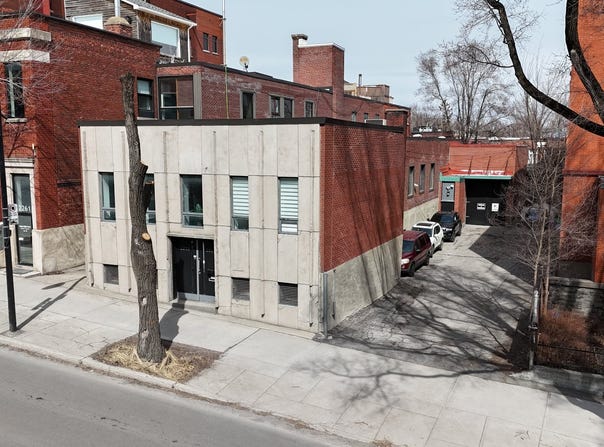 2251 Av. Papineau, Montréal (Ville-Marie), Quebec H2K 4J5