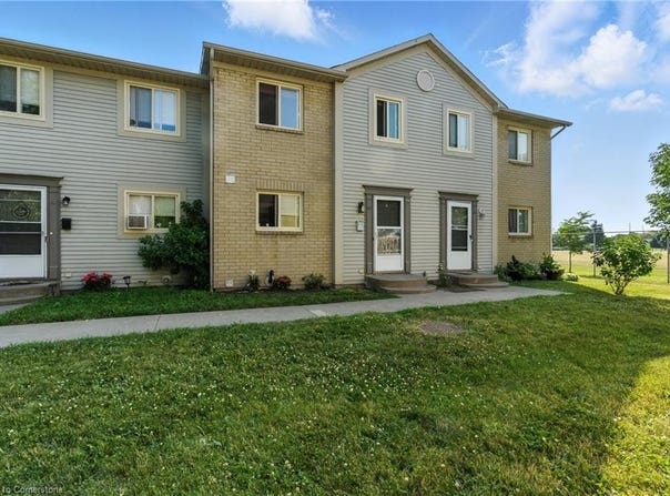 65 Dorchester Boulevard, St. Catharines, Ontario L2M7T1