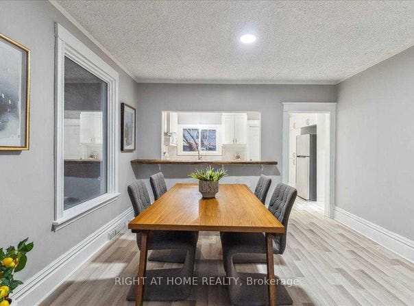 16 Birch Avenue E, Hamilton, Ontario L8L6H3