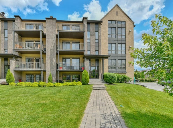 681 Rue Jacques-Lavigne, Sainte-Thérèse, QC J7E5W2, CA, Sainte-Thérèse, Quebec J7E5W2