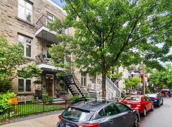 293 Rue du Square-Sir-George-Étienne-Cartier, Montréal (Le Sud-Ouest), Quebec H4C 3A3
