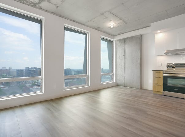900 Rue St-Jacques, Montréal, Quebec H3C1A5