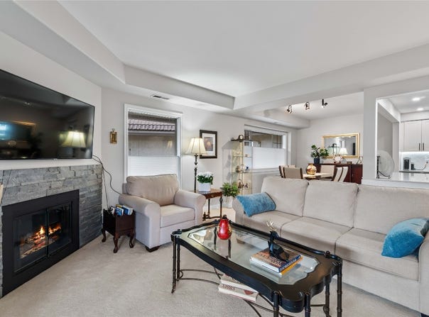 3335 Richter Street 213, Kelowna, British Columbia V1W 3Y1