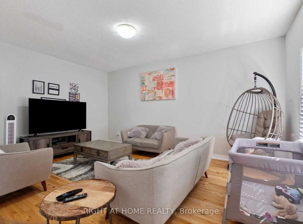 1381 Lormel Gate Avenue, Innisfil, Ontario L0L1W0