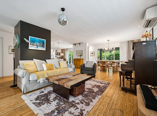 139 Rue Gardenville, Le Vieux-Longueuil, QC J4H2H1, CA, Le Vieux-Longueuil, Quebec J4H2H1
