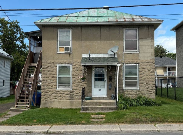 124-126 Rue Léopold, Cowansville, QC J2K1X5, CA, Cowansville, Quebec J2K1X5