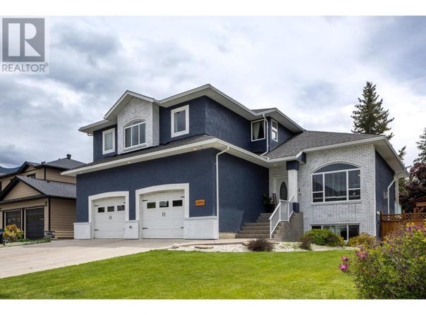 1504 POPLAR Street, Golden, British Columbia V0A1H0