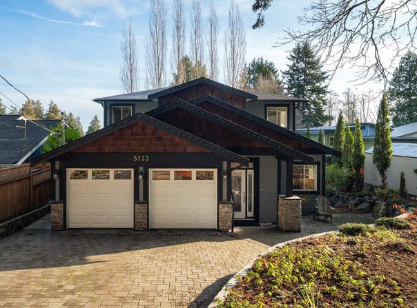 5173 Lochside Dr, Saanich, British Columbia V8Y2G4
