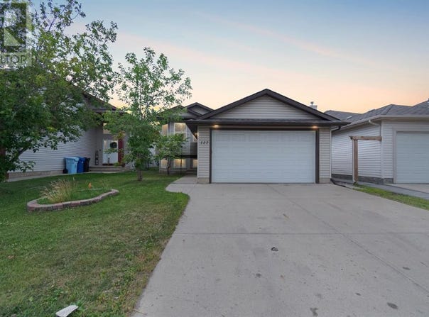 137 Fox Crescent, Fort McMurray, Alberta T9K0C2