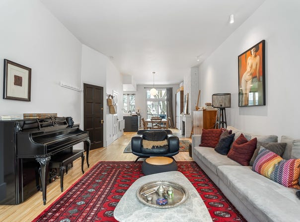 435 Rue Notre-Dame E., Ville-Marie, QC H2Y1C9, CA, Ville-Marie, Quebec H2Y1C9