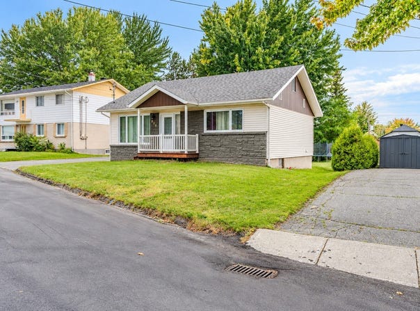 470 24e Rue, Saint-Georges, Quebec G5Y4M7