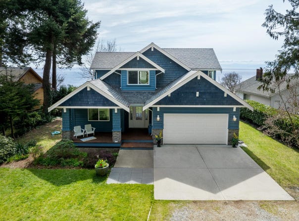1537 Mccullough Road, Sechelt, British Columbia V7Z 0A5
