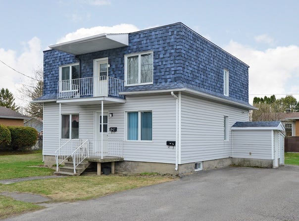 81-81A Rue Santoire, Salaberry-de-Valleyfield, QC J6S2X3, CA, Salaberry-de-Valleyfield, Quebec J6S2X3