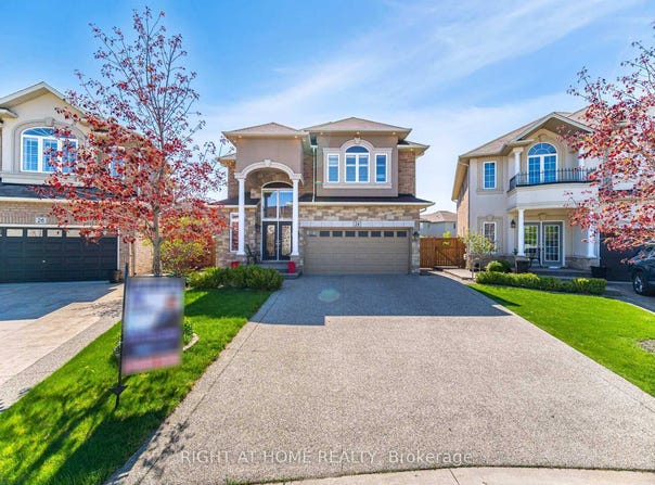 24 Biggar Crescent, Grimsby, Ontario L3M0E3