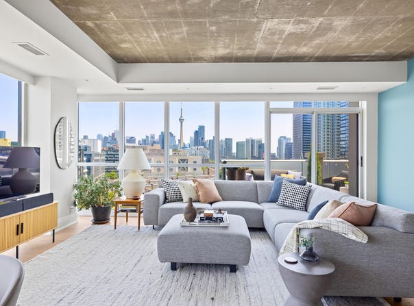 1 Shaw St, Toronto, ON M6K 0A1, Canada, Toronto, Ontario