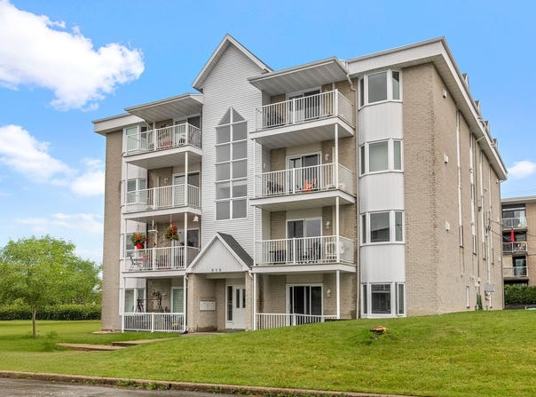 515 Rue de Mercure, Les Chutes-de-la-Chaudière-Est, QC G6W8H3, CA, Les Chutes-de-la-Chaudière-Est, Quebec G6W8H3