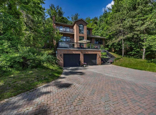 30 Pooles Road, Springwater, Ontario L0L1X0