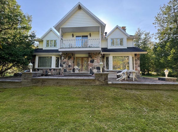 30 Rue de la Cédrière, La Malbaie, QC G5A3A4, CA, La Malbaie, Quebec G5A3A4