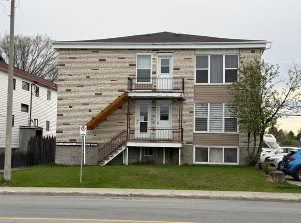 351-355 3e Avenue, Val-d'Or, Quebec J9P1R7