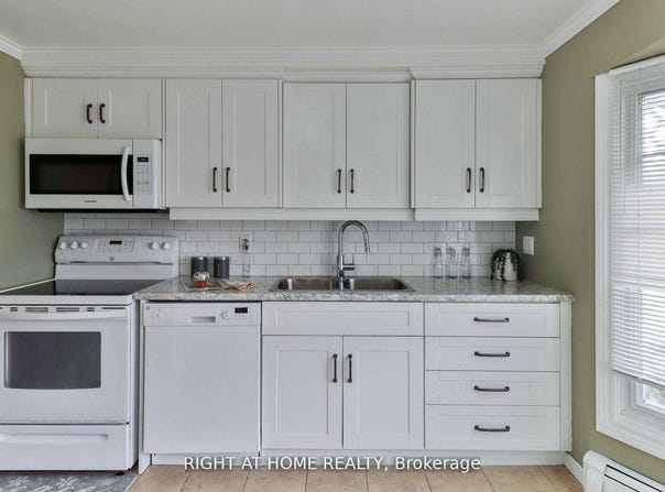 12 Hill Street, Halton Hills, Ontario L7J2W2