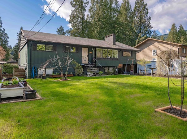 3163 Tennyson Crescent, North Vancouver, British Columbia V7K2A9