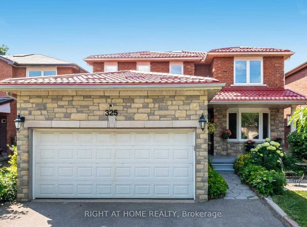 325 Harrowsmith Drive, Mississauga, Ontario L5R1P9