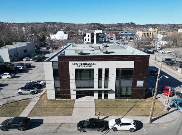 320 Rue Ste-Anne, Chicoutimi, QC G7J2M4, CA, Chicoutimi, Quebec G7J2M4