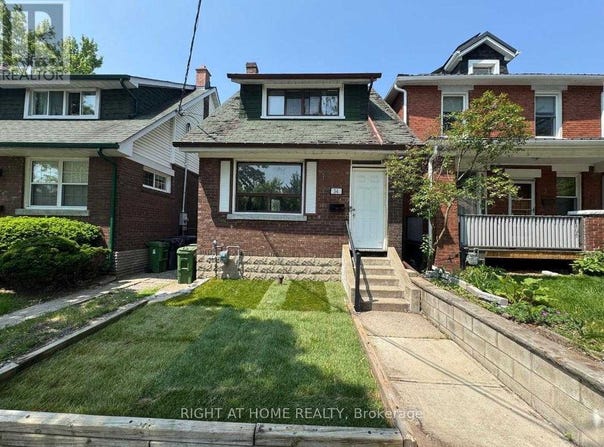 34 Woodington Avenue, Toronto, Ontario M4C3J3