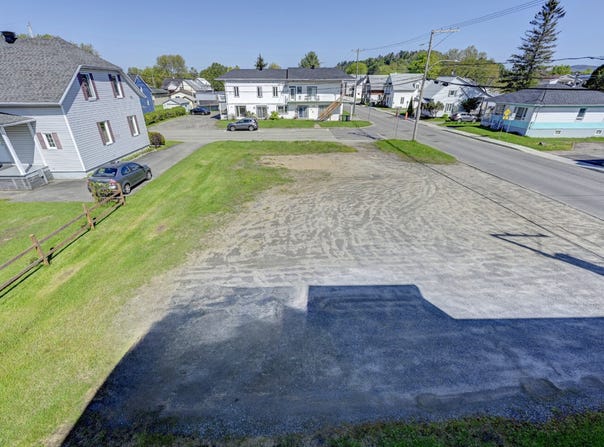 Av. St-Louis, Saint-Raymond, QC G3L3T3, CA, Saint-Raymond, Quebec G3L3T3