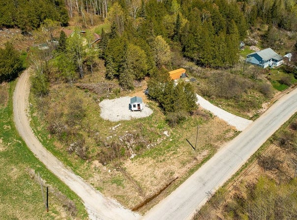 Ch. Lemens, Lac-Sainte-Marie, QC J0X1Z0, CA, Lac-Sainte-Marie, Quebec J0X1Z0
