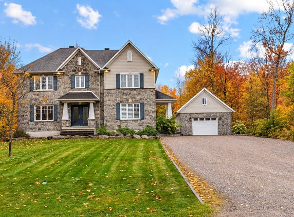70 Rue Elm, Shannon, Quebec G3S0R9