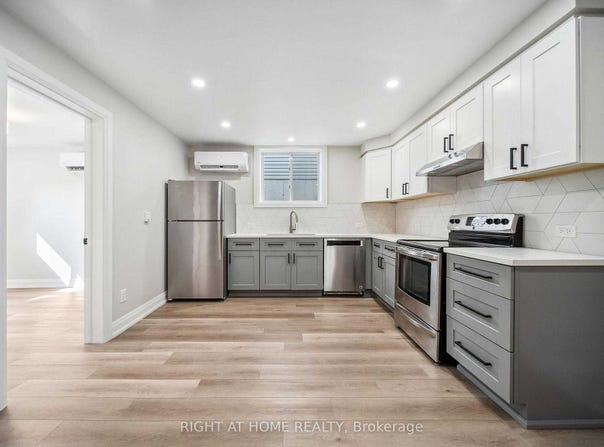 14 Christine -LOWER Place, Orillia, Ontario L3V7P1