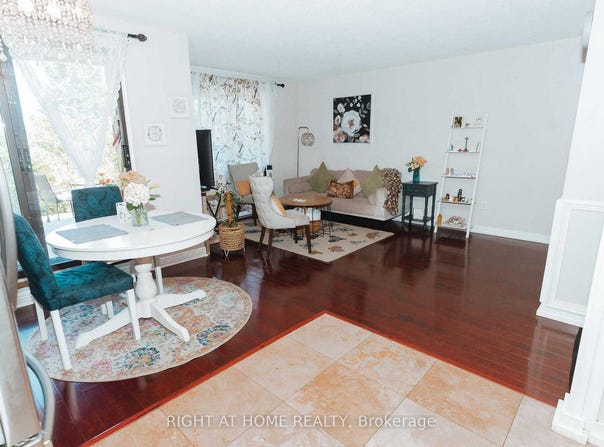 56 - 1030 Falgarwood Drive, Oakville, Ontario L6H2P5