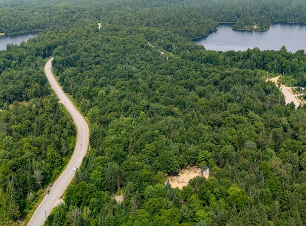 Ch. Marie-Louise, Lac-Saint-Paul, QC J9L1K0, CA, Lac-Saint-Paul, Quebec J9L1K0