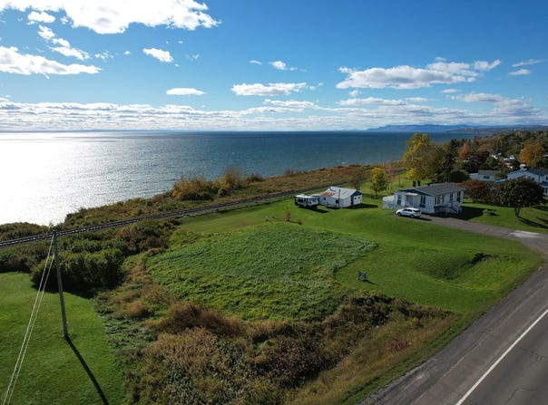 Boul. Perron E., Caplan, Quebec G0C1H0